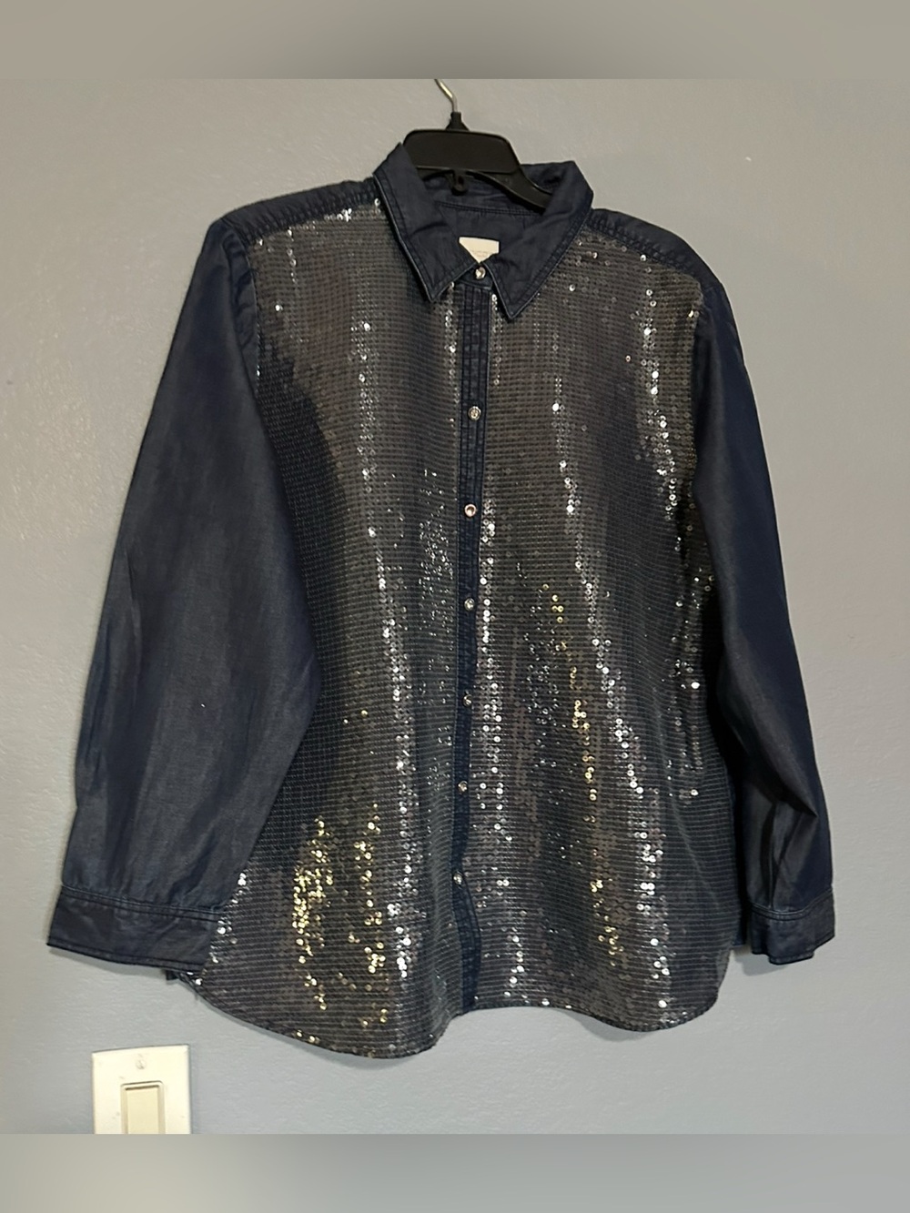 CHICO’S  COTTON AND SEQUINS BUTTON-UP SHIRT